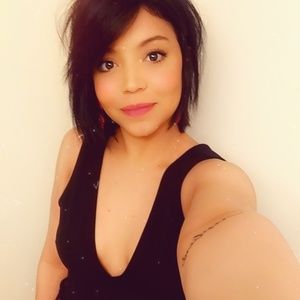 Meet your Posher, Fatima